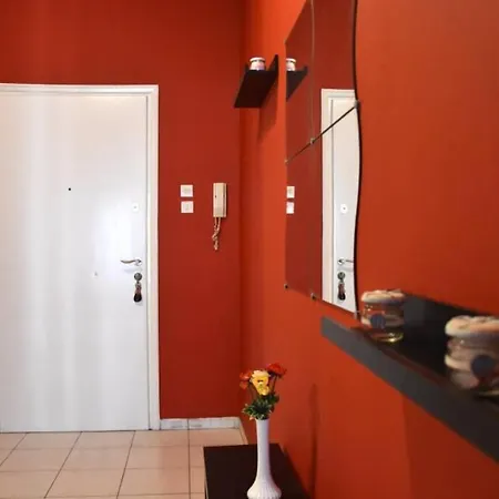 Colourful Apartment In Athenscity 1Min From Subway Exterior photo