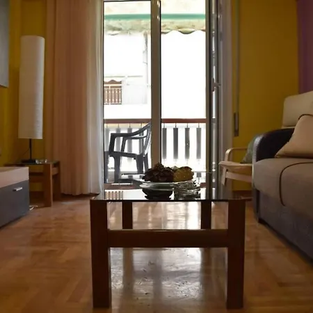 Colourful Apartment In Athenscity 1Min From Subway Exterior photo