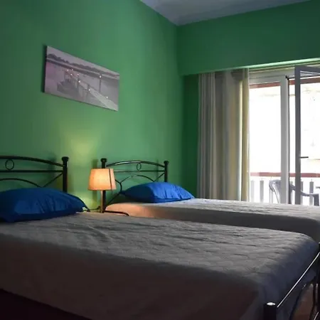 Colourful Apartment In Athenscity 1Min From Subway Exterior photo