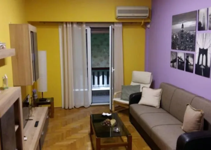 Colourful Apartment In Athenscity 1Min From Subway