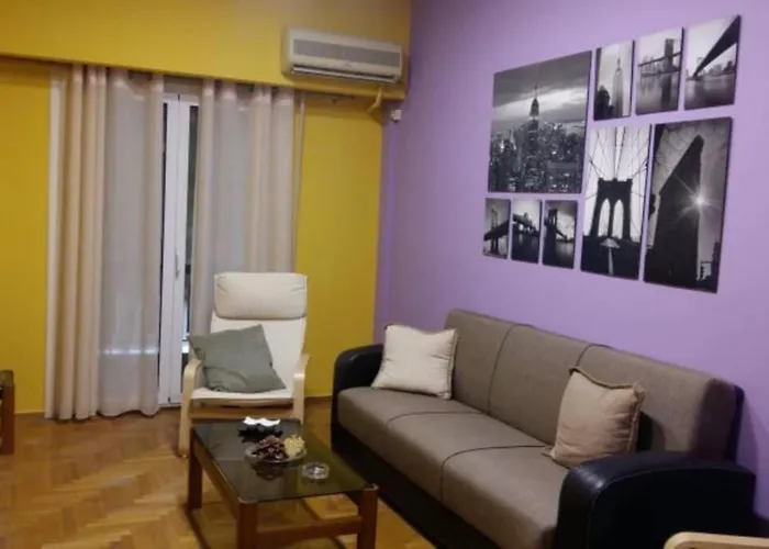 Colourful Apartment In Athenscity 1Min From Subway